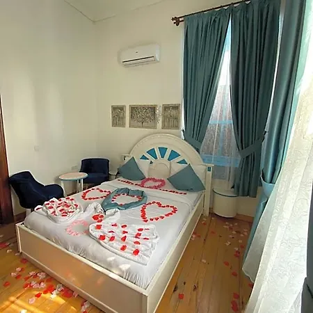 Mavi Hotel